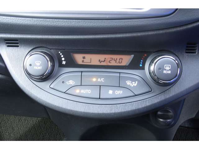 トヨタ ヴィッツ １．３ Ｆ スマイルエディション H25年 (近畿) 99