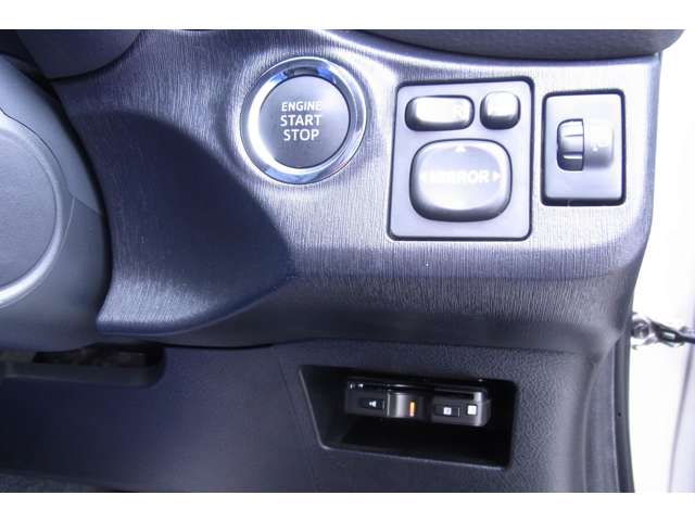 トヨタ ヴィッツ １．３ Ｆ スマイルエディション H25年 (近畿) 99