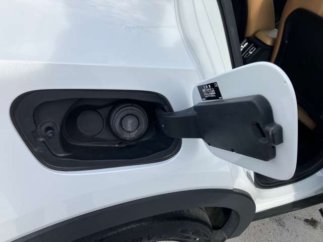 ボルボ ＸＣ４０ Ｂ４ ＡＷＤ インスクリプション ４ＷＤ R2年 (四国) 99