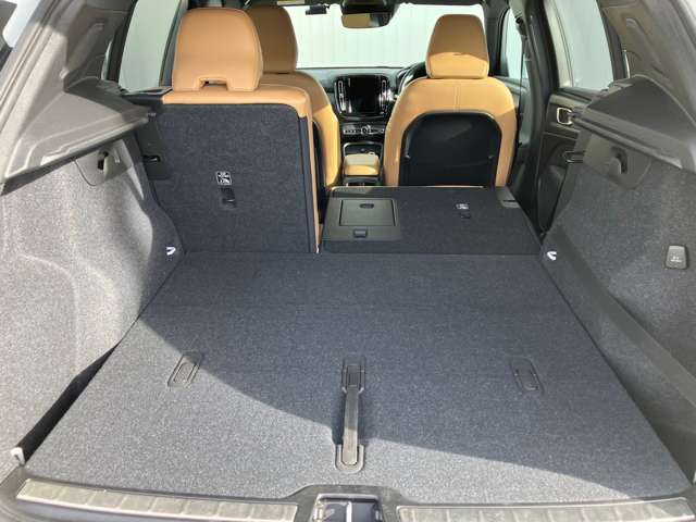 ボルボ ＸＣ４０ Ｂ４ ＡＷＤ インスクリプション ４ＷＤ R2年 (四国) 99