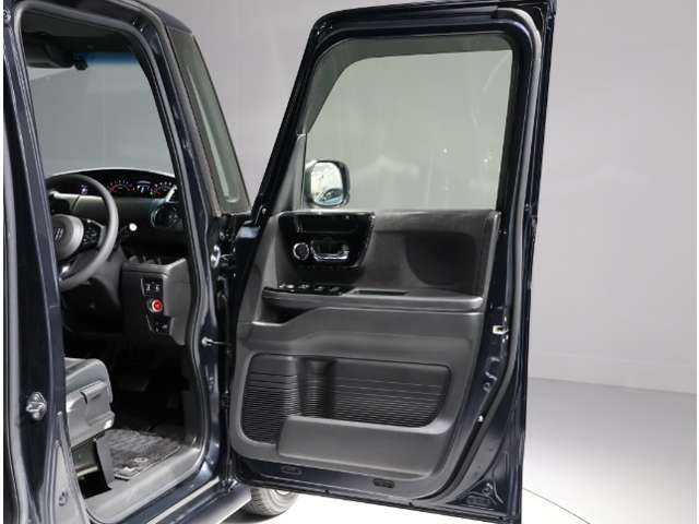 ホンダ Ｎ　ＢＯＸ カスタム ６６０ Ｌ R3年 (関東) 99