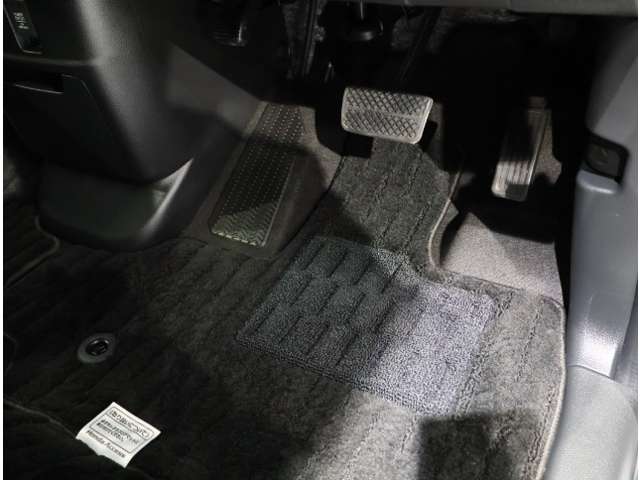 ホンダ Ｎ　ＢＯＸ カスタム ６６０ Ｌ R3年 (関東) 99