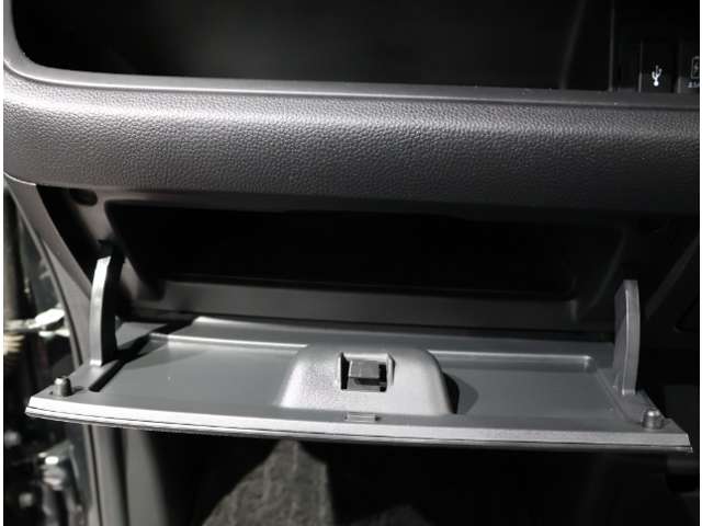 ホンダ Ｎ　ＢＯＸ カスタム ６６０ Ｌ R3年 (関東) 99