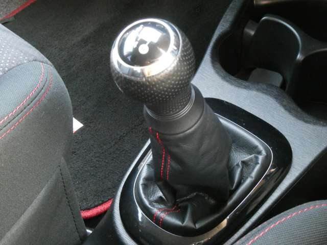 トヨタ ヴィッツ １．５ ＲＳ Ｇ'Ｓ H25年 (関東) 99