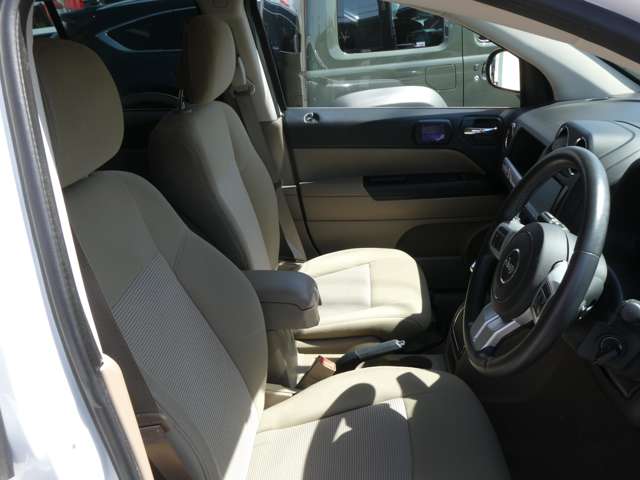 ジープ コンパス アルティチュード　スポーツ H26年 (関東) 99