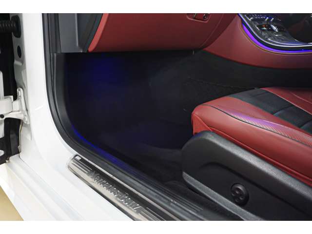 メルセデスベンツ ＣＬＳクラス ＣＬＳ２２０ Ｄ スポーツ エクスクルーシブ パッケージ ディーゼルターボ R1年 (北海道) 99