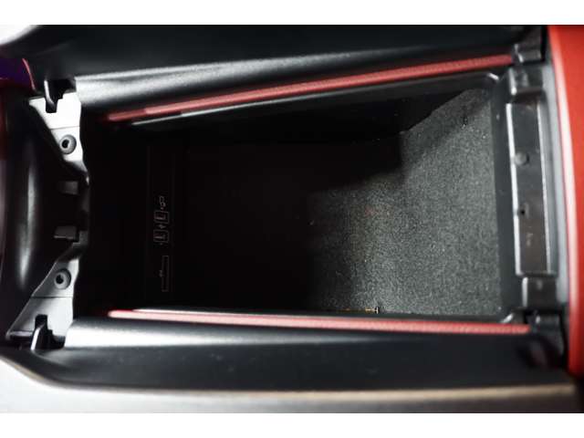 メルセデスベンツ ＣＬＳクラス ＣＬＳ２２０ Ｄ スポーツ エクスクルーシブ パッケージ ディーゼルターボ R1年 (北海道) 99