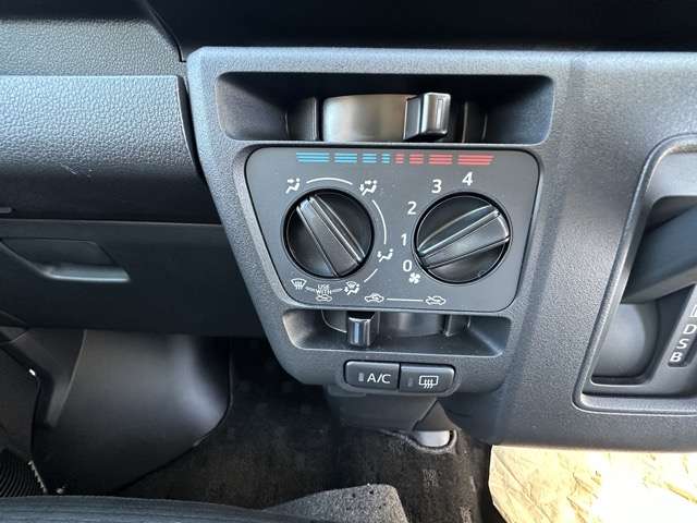 ダイハツ ハイゼットカーゴ ６６０ クルーズ R5年 (東海) 99