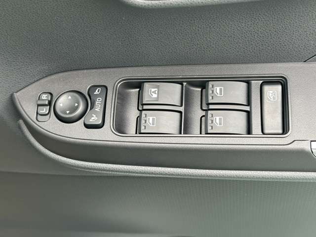 ダイハツ タント ６６０ カスタム ＲＳ R7年 (東海) 99