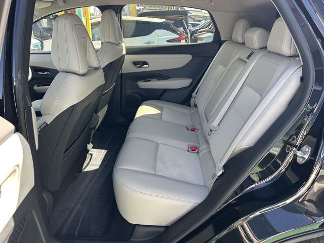 日産 アリア Ｂ６ R5年 (東海) 99