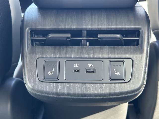 日産 アリア Ｂ６ R5年 (東海) 99