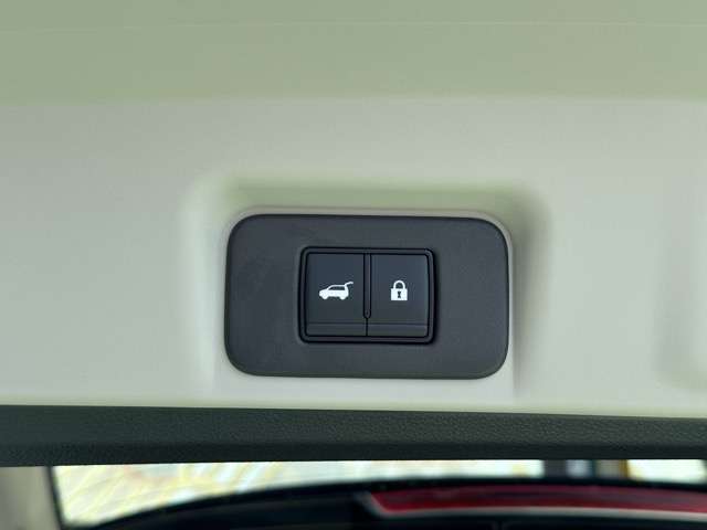 日産 アリア Ｂ６ R5年 (東海) 99