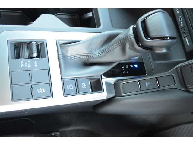 トヨタ ランドクルーザー２５０ ２．７ ＶＸ ４ＷＤ R6年 (関東) 99