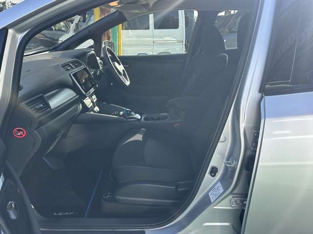日産 リーフ Ｘ R4年 (東海) 99