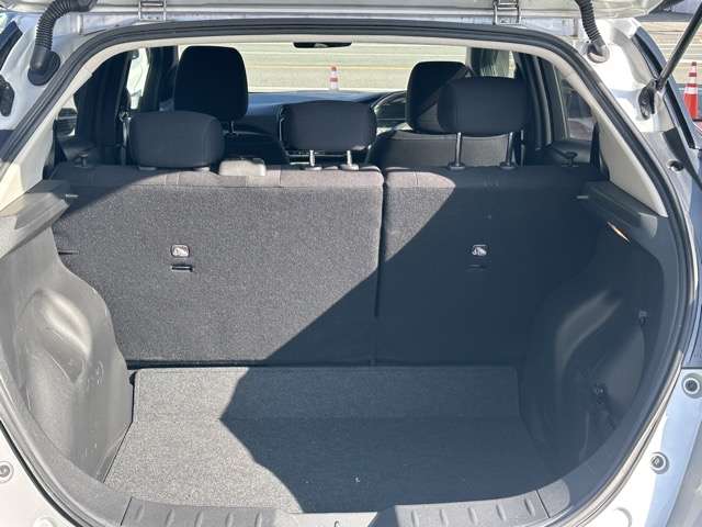 日産 リーフ Ｘ R4年 (東海) 99