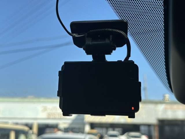 日産 リーフ Ｘ R4年 (東海) 99