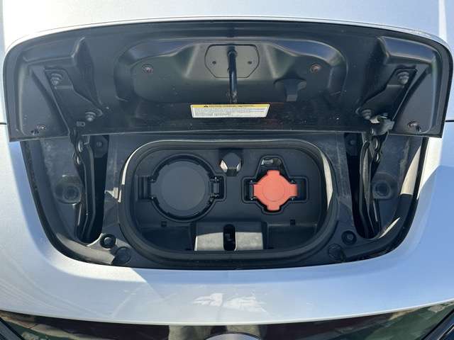 日産 リーフ Ｘ R4年 (東海) 99