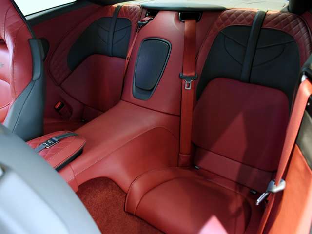 アストンマーティン ＤＢＳスーパーレッジェーラ ７７０アルティメット R6年 (関東) 99