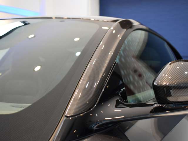 アストンマーティン ＤＢＳスーパーレッジェーラ ７７０アルティメット R6年 (関東) 99