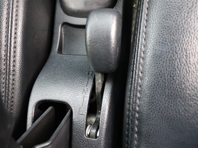 ダイハツ ハイゼットトラック ６６０ エクストラ ３方開 ４ＷＤ H29年 (関東) 99