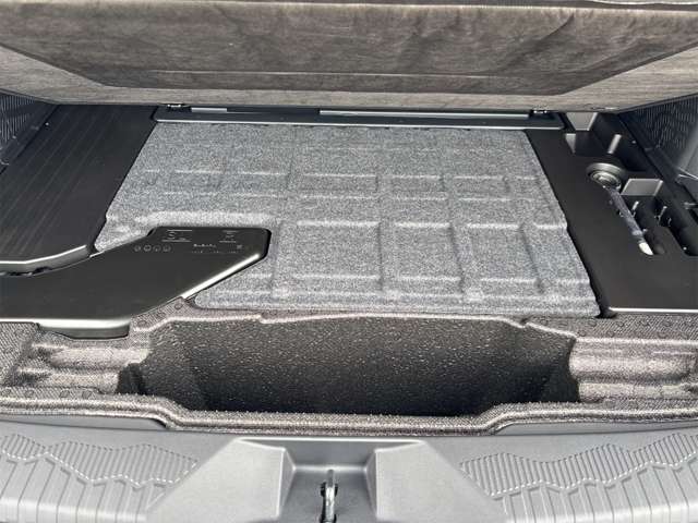 スバル フォレスター　ハイブリッド ２．５ プレミアム Ｓ：ＨＥＶ ＥＸ ４ＷＤ R7年 (近畿) 99