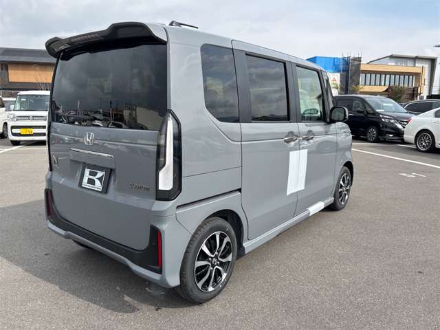 ホンダ Ｎ　ＢＯＸ カスタム ６６０ コーディネートスタイル モノトーン R6年 (近畿) 99