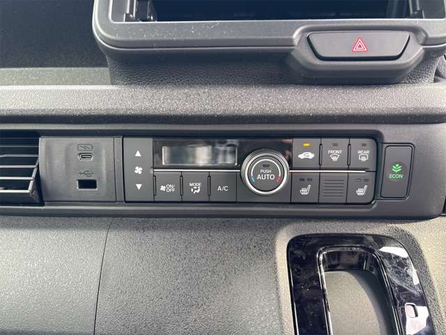 ホンダ Ｎ　ＢＯＸ カスタム ６６０ コーディネートスタイル モノトーン R6年 (近畿) 99