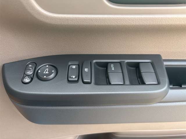 ホンダ Ｎ　ＢＯＸ ジョイ ６６０ モノトーン R7年 (近畿) 99