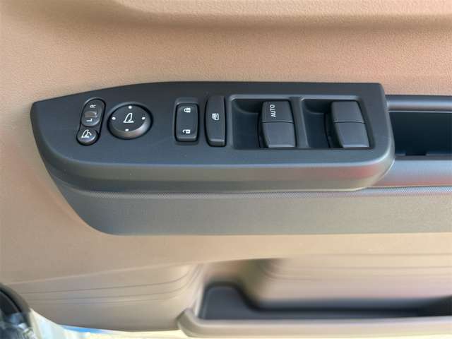 ホンダ Ｎ　ＢＯＸ ジョイ ６６０ モノトーン R7年 (近畿) 99