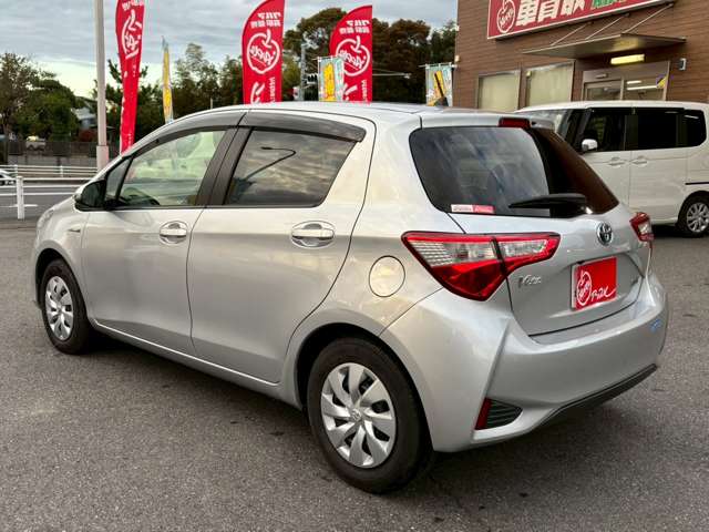 トヨタ ヴィッツ　ハイブリッド １．５ ハイブリッド Ｆ H29年 (関東) 99