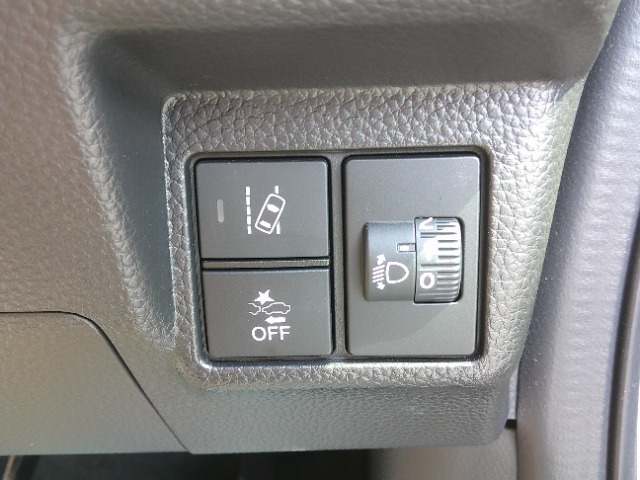 ホンダ Ｎ　ＢＯＸ カスタム ６６０ Ｌ R5年 (東北) 99