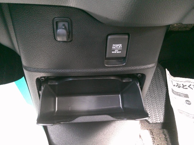 ホンダ Ｎ　ＢＯＸ カスタム ６６０ Ｌ R5年 (東北) 99