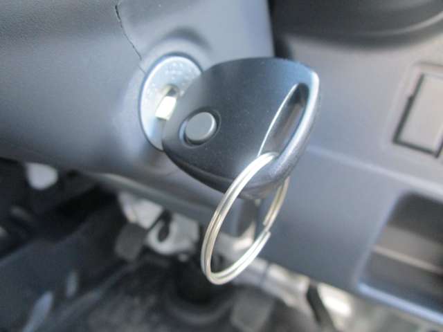 スズキ キャリイトラック ６６０ ＫＣエアコン・パワステ ３方開 R6年 (中国) 99