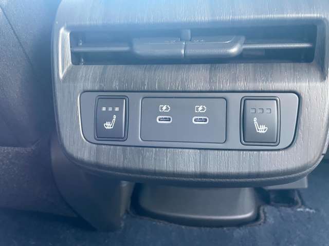 日産 アリア Ｂ９ Ｅ－４ＯＲＣＥ ４ＷＤ R6年 (東北) 99