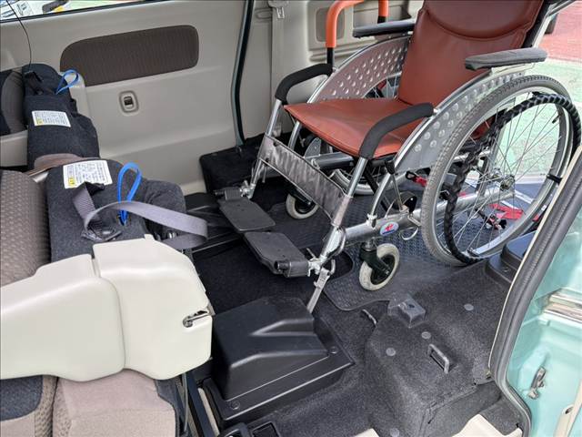 スズキ エブリイワゴン ６６０ ウィズ 車イス移動車 左右分割式リアシート付 H30年 (関東) 99