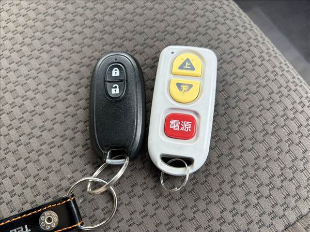 スズキ エブリイワゴン ６６０ ウィズ 車イス移動車 左右分割式リアシート付 H30年 (関東) 99