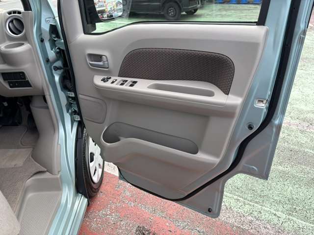 スズキ エブリイワゴン ６６０ ウィズ 車イス移動車 左右分割式リアシート付 H30年 (関東) 99