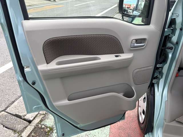 スズキ エブリイワゴン ６６０ ウィズ 車イス移動車 左右分割式リアシート付 H30年 (関東) 99