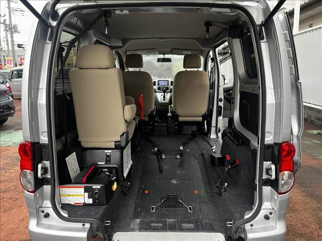日産 ＮＶ２００バネットバン チェアキャブ スロープタイプ 車イス２名仕 H30年 (関東) 99