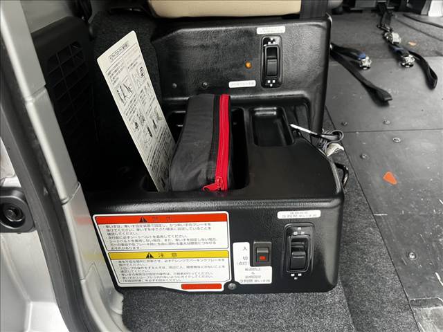 日産 ＮＶ２００バネットバン チェアキャブ スロープタイプ 車イス２名仕 H30年 (関東) 99