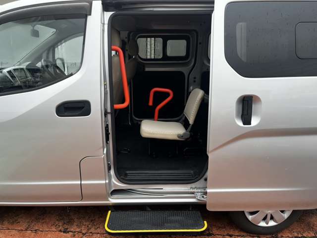 日産 ＮＶ２００バネットバン チェアキャブ スロープタイプ 車イス２名仕 H30年 (関東) 99