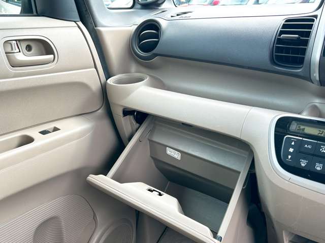 ホンダ Ｎ　ＢＯＸ ６６０ Ｇ Ｌパッケージ H25年 (九州・沖縄) 99