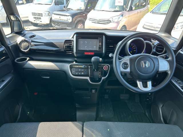 ホンダ Ｎ　ＢＯＸ ６６０ カスタムＧ Ｌパッケージ H25年 (九州・沖縄) 99