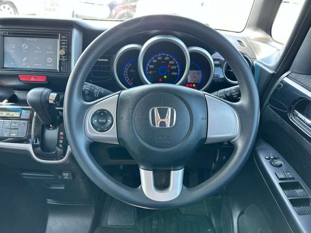 ホンダ Ｎ　ＢＯＸ ６６０ カスタムＧ Ｌパッケージ H25年 (九州・沖縄) 99