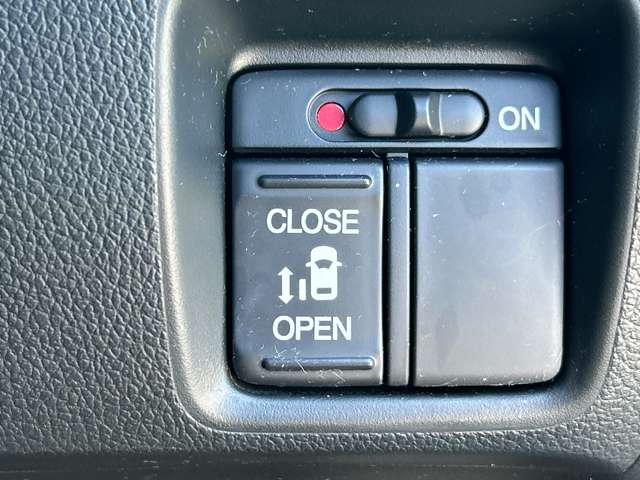 ホンダ Ｎ　ＢＯＸ ６６０ カスタムＧ Ｌパッケージ H25年 (九州・沖縄) 99