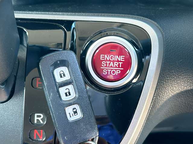 ホンダ Ｎ　ＢＯＸ ６６０ カスタムＧ Ｌパッケージ H25年 (九州・沖縄) 99