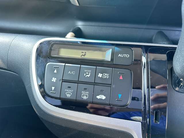 ホンダ Ｎ　ＢＯＸ ６６０ カスタムＧ Ｌパッケージ H25年 (九州・沖縄) 99