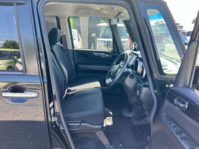 ホンダ Ｎ　ＢＯＸ ６６０ カスタムＧ Ｌパッケージ H25年 (九州・沖縄) 99