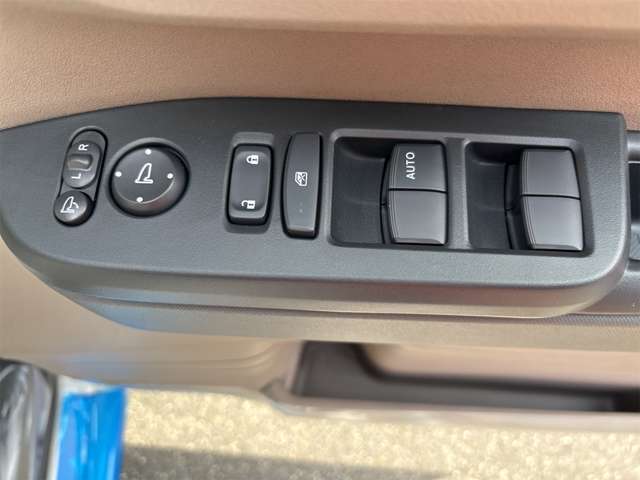 ホンダ Ｎ　ＢＯＸ ジョイ ６６０ モノトーン R7年 (近畿) 99