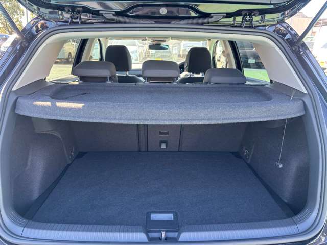 フォルクスワーゲン ゴルフ ｅＴＳＩ　アクティブ R3年 (九州・沖縄) 99